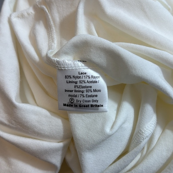 Tiffany Rose Cream Flutter Sleeve V-Neck Maternity Midi Wedding Dress Size 2 - Picture 9 of 11